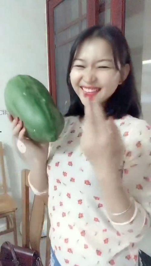 吃瓜姐姐小米,揭秘娱乐圈背后的那些事儿