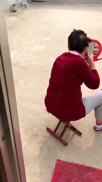 吃瓜群众的阿姨