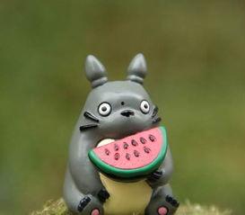 贝波熊手办吃瓜,揭秘萌宠背后的趣味故事