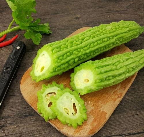 加菲吃瓜图,萌宠美食瞬间，笑翻网友