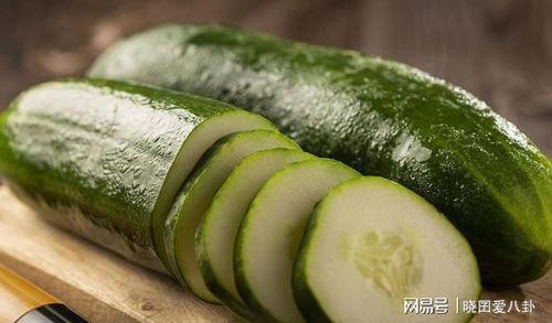 每天都吃的瓜,揭秘娱乐圈的甜蜜与苦涩