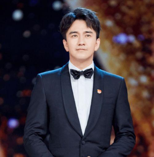 翟天临吃瓜群众,吃瓜群众热议娱乐圈新热点