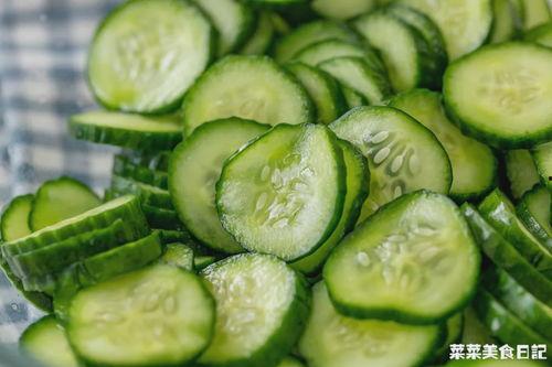 吃瓜火的角色,揭秘娱乐圈的“瓜王”传奇