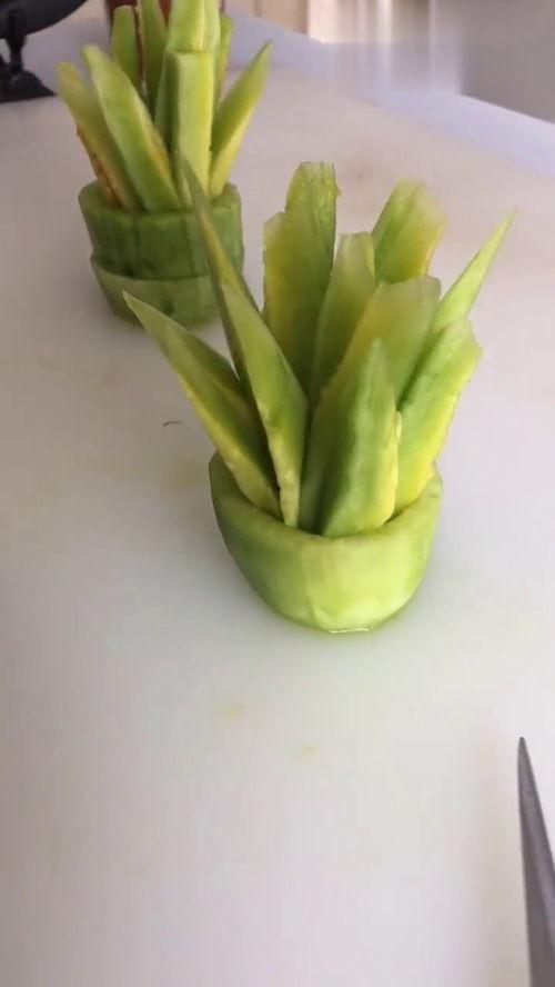 梦见卖小瓜吃瓜,卖瓜与食瓜的奇幻之旅