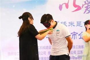 吃瓜男女互动,吃瓜男女演绎现代爱情喜剧